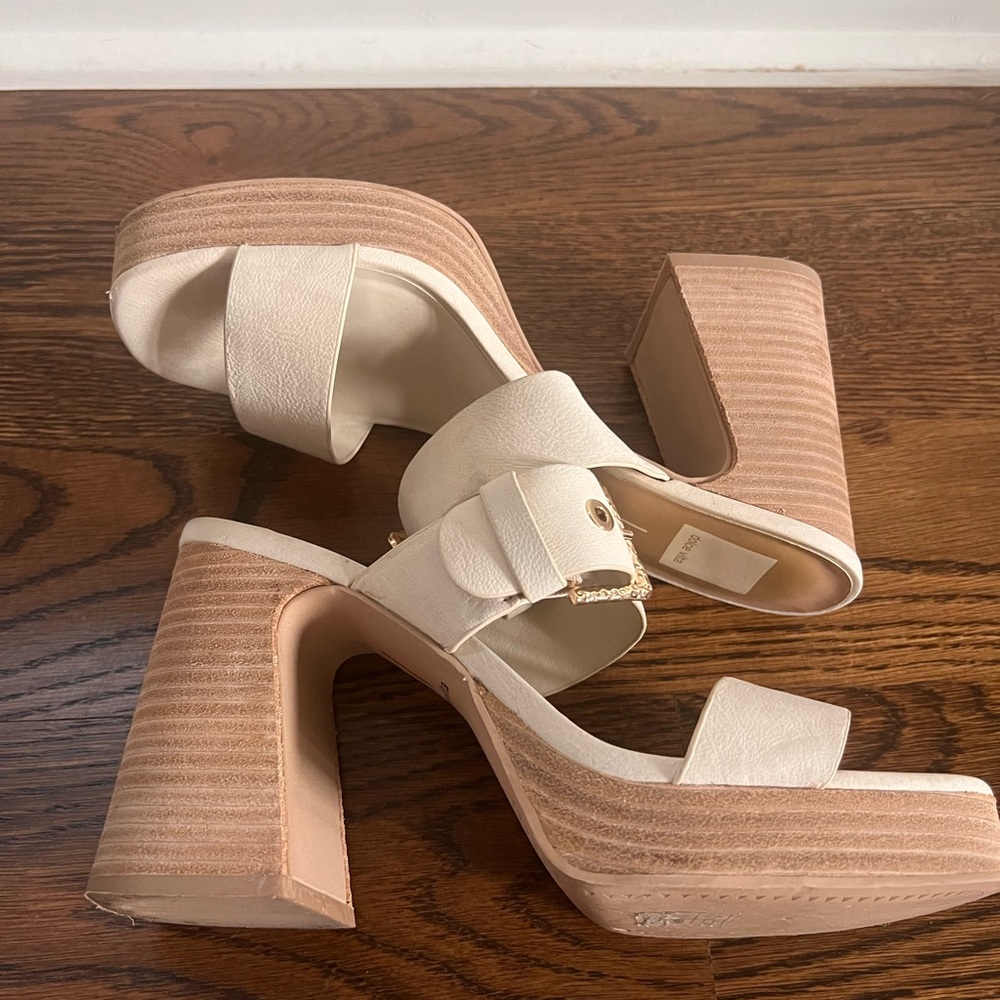 EUC Dolce Vita Landry Heels, Ivory Nubuck, size 8